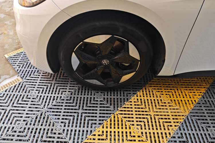 Used Volkswagen ID.3 2025 Revised Version Smart Edition Outstanding Grade Left Front Wheel Hub