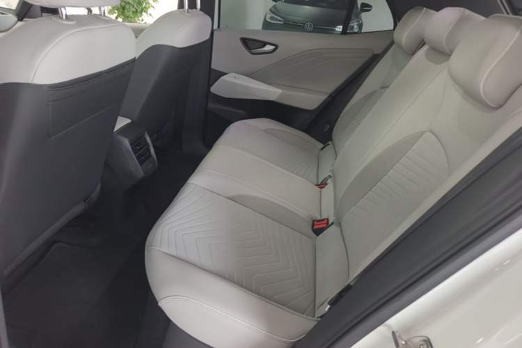 Used Volkswagen ID.3 2025 Revised Version Smart Edition Outstanding Grade Left Rear Seat