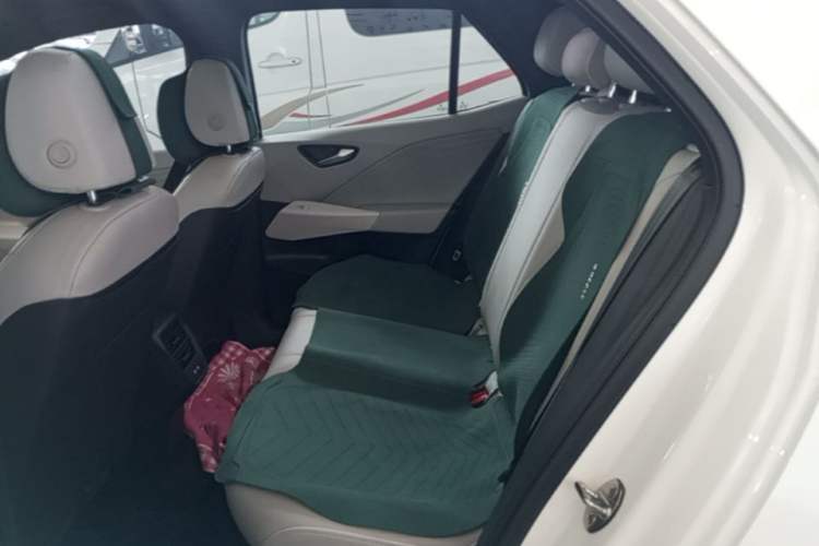 Used Volkswagen ID.3 2025 Revised Version Smart Edition Outstanding Grade Left Rear Seat