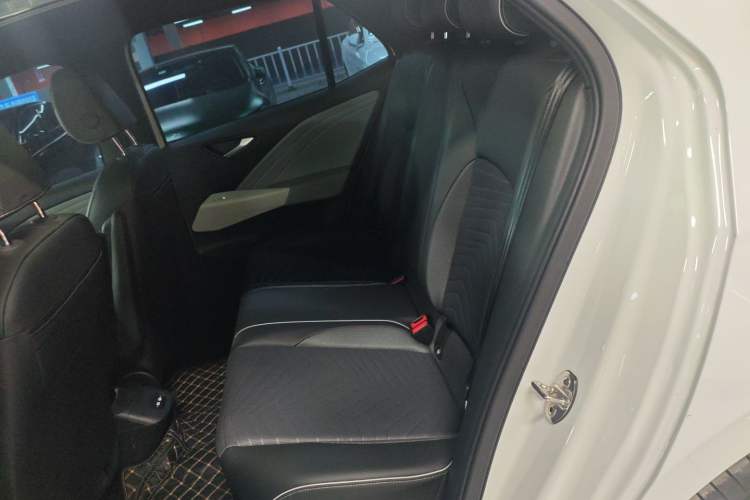 Used Volkswagen ID.3 2025 Smart Model Outstanding Oxygen Edition Left Rear Seat