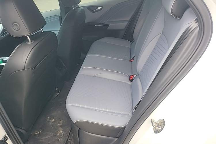 Used Volkswagen ID.3 2025 Revised Version Smart Edition Outstanding Grade Left Rear Seat