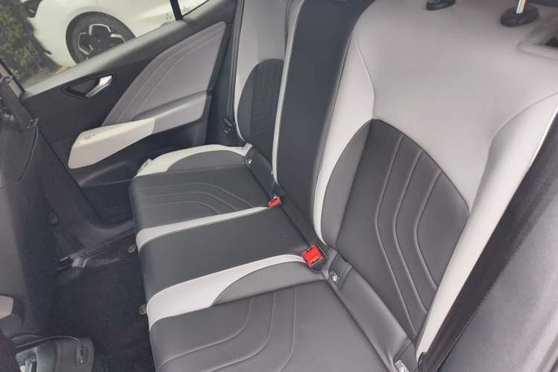 Used Volkswagen ID.3 2025 Smart Edition Ultra-Intelligent Oxygen Version Left Rear Seat