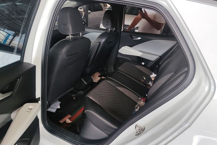 Used Volkswagen ID.3 2025 Smart Model Outstanding Oxygen Edition Left Rear Seat
