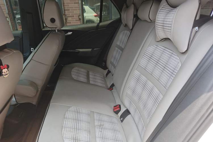 Used Volkswagen ID.3 2025 Smart Model Outstanding Oxygen Edition Left Rear Seat