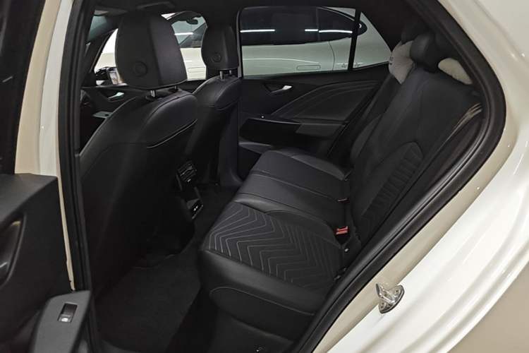 Used Volkswagen ID.3 2025 Smart Version Pure & Intelligent Enjoyment Edition Left Rear Seat
