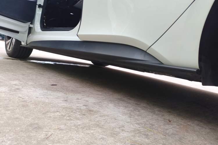 Used Volkswagen ID.3 2025 Smart Edition Ultra-Intelligent Version Left Side Sill