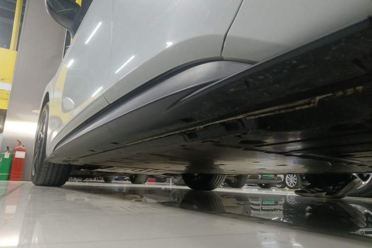 Used Volkswagen ID.3 2025 Smart Version Pure & Intelligent Enjoyment Edition Left Side Sill