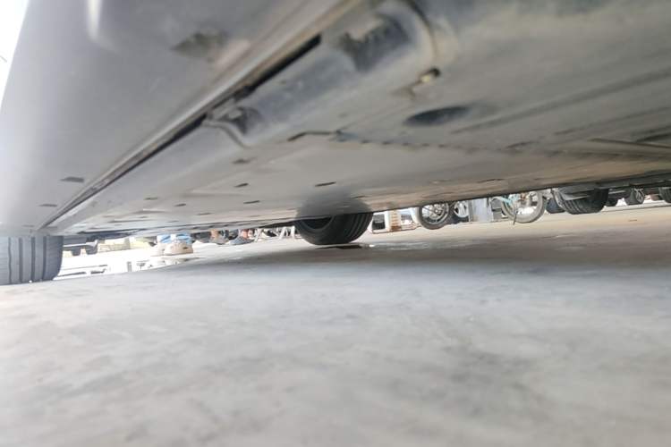 Used Volkswagen ID.3 2025 Smart Model Outstanding Oxygen Edition Left Side Sill