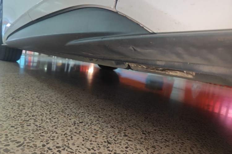 Used Volkswagen ID.3 2025 Smart Edition Outstanding Model Left Side Sill