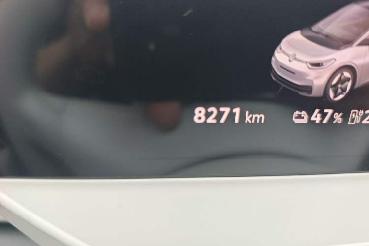 Used Volkswagen ID.3 2025 Smart Edition Ultra-Intelligent Oxygen Version Odometer Close Up