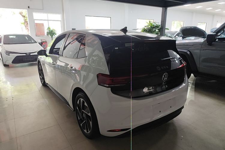 Used Volkswagen ID.3 2025 Smart Edition Ultra-Intelligent Version Rear Left 45 Deg