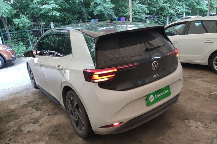 Used Volkswagen ID.3 2025 Smart Edition Outstanding Model Rear Left 45 Deg