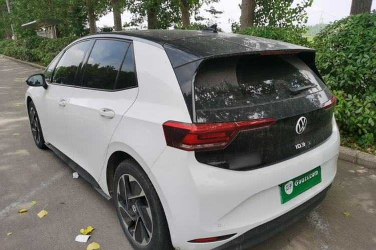 Used Volkswagen ID.3 2025 Smart Version Pure & Intelligent Enjoyment Edition Rear Left 45 Deg