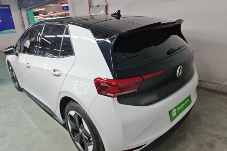 Used Volkswagen ID.3 2025 Revised Version Smart Edition Outstanding Grade Rear Left 45 Deg