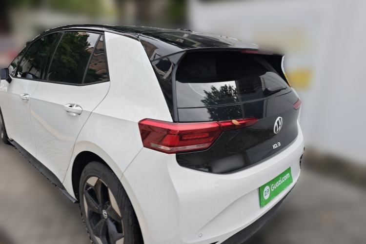 Used Volkswagen ID.3 2025 Revised Version Smart Edition Outstanding Grade Rear Left 45 Deg