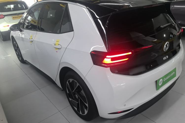Used Volkswagen ID.3 2025 Smart Version Pure & Intelligent Enjoyment Edition Rear Left 45 Deg