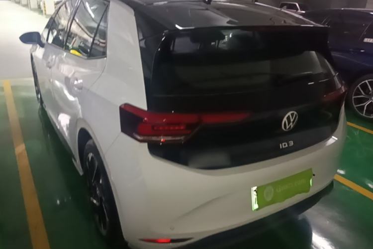 Used Volkswagen ID.3 2025 Smart Edition Ultra-Intelligent Version Rear Left 45 Deg