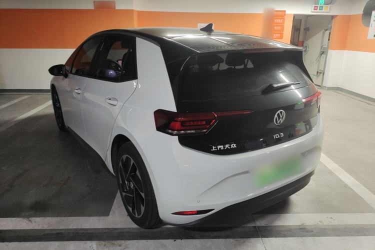 Used Volkswagen ID.3 2025 Smart Version Pure & Intelligent Enjoyment Edition Rear Left 45 Deg