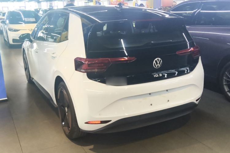 Used Volkswagen ID.3 2025 Smart Version Pure & Intelligent Enjoyment Edition Rear Left 45 Deg
