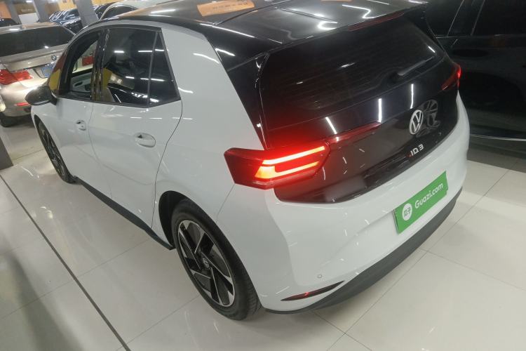 Used Volkswagen ID.3 2025 Smart Version Pure & Intelligent Enjoyment Edition Rear Left 45 Deg