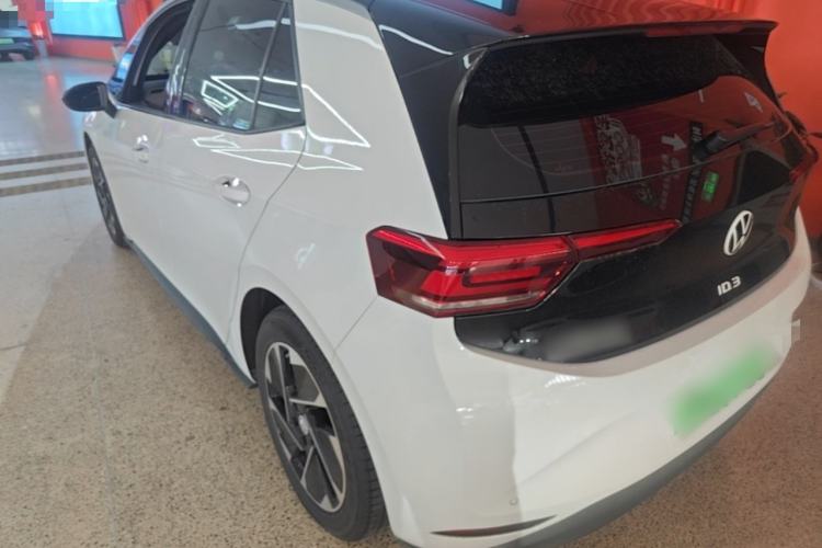Used Volkswagen ID.3 2025 Smart Edition Outstanding Model Rear Left 45 Deg
