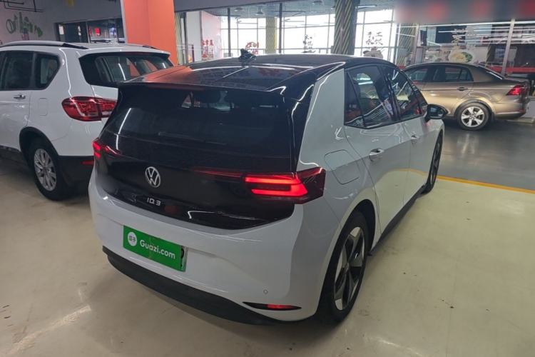 Used Volkswagen ID.3 2025 Revised Version Smart Edition Purely Intelligent Enjoyment Version Rear Right 45 Deg