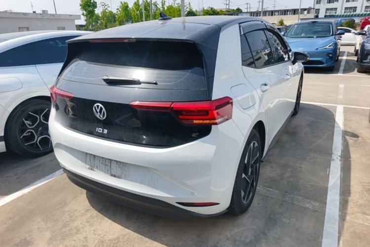 Used Volkswagen ID.3 2025 Smart Version Pure & Intelligent Enjoyment Edition Rear Right 45 Deg