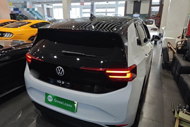 Used Volkswagen ID.3 2025 Revised Version Smart Edition Purely Intelligent Enjoyment Version Rear Right 45 Deg