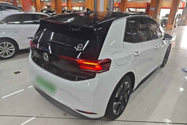 Used Volkswagen ID.3 2025 Smart Edition Outstanding Model Rear Right 45 Deg