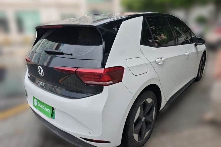 Used Volkswagen ID.3 2025 Revised Version Smart Edition Outstanding Grade Rear Right 45 Deg