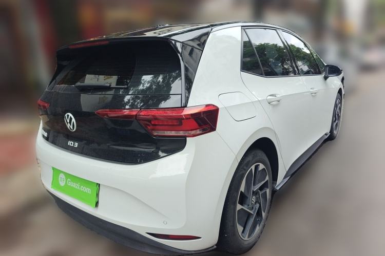 Used Volkswagen ID.3 2025 Smart Version Pure & Intelligent Enjoyment Edition Rear Right 45 Deg