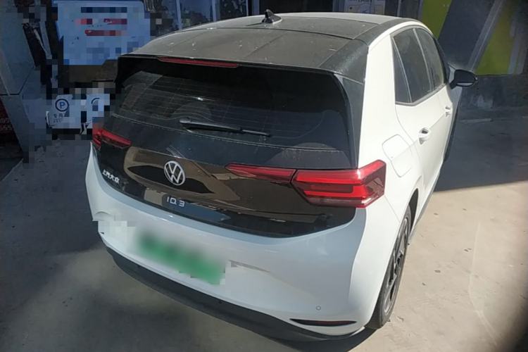 Used Volkswagen ID.3 2025 Smart Edition Outstanding Model Rear Right 45 Deg