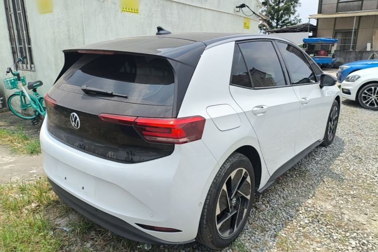 Used Volkswagen ID.3 2025 Smart Edition Ultra-Intelligent Oxygen Version Rear Right 45 Deg