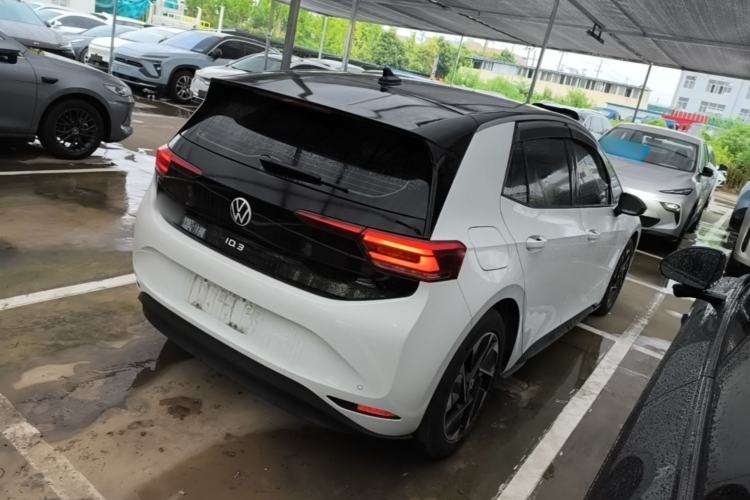 Used Volkswagen ID.3 2025 Smart Version Pure & Intelligent Enjoyment Edition Rear Right 45 Deg