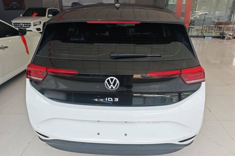 Used Volkswagen ID.3 2025 Smart Model Outstanding Oxygen Edition Rear