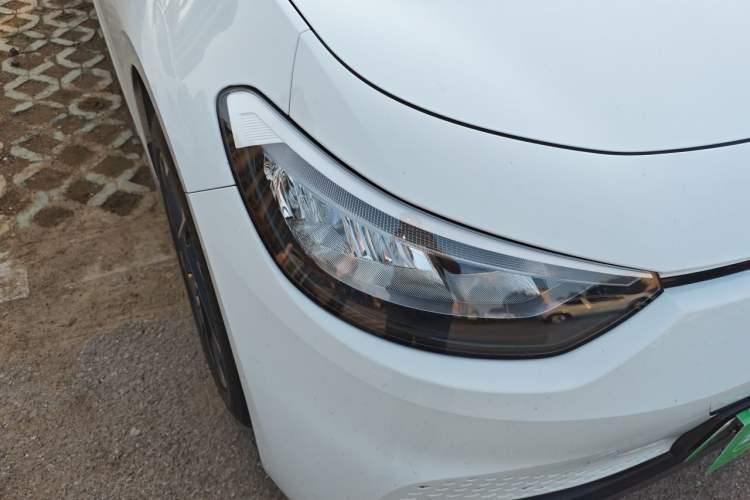 Used Volkswagen ID.3 2025 Smart Edition Outstanding Model Right Front Headlight