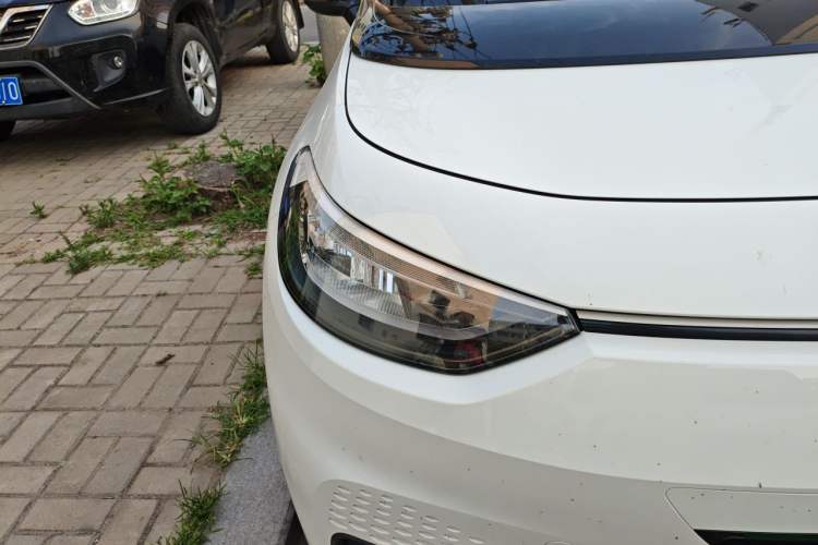 Used Volkswagen ID.3 2025 Smart Version Pure & Intelligent Enjoyment Edition Right Front Headlight