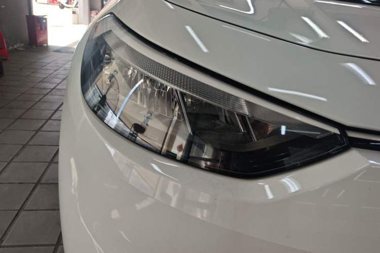 Used Volkswagen ID.3 2025 Smart Edition Outstanding Model Right Front Headlight