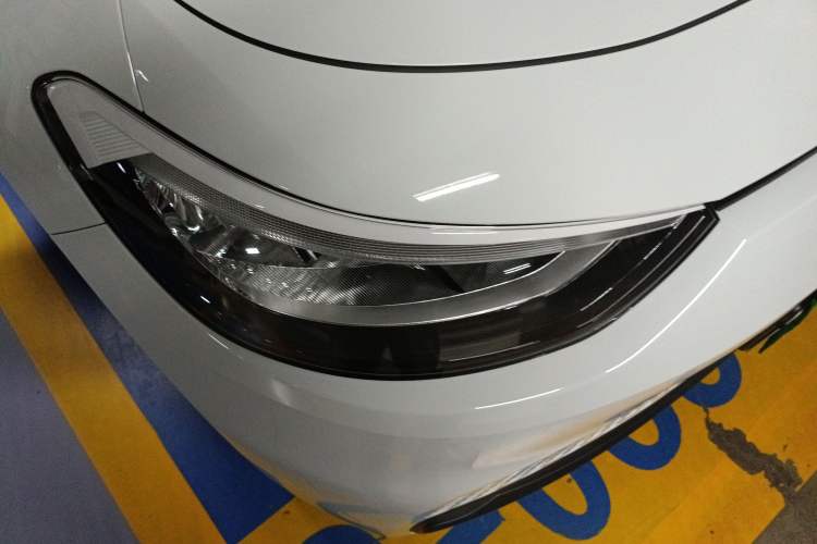 Used Volkswagen ID.3 2025 Smart Version Pure & Intelligent Enjoyment Edition Right Front Headlight