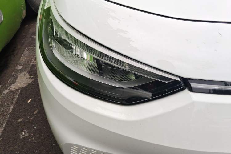 Used Volkswagen ID.3 2025 Revised Version Smart Edition Purely Intelligent Enjoyment Version Right Front Headlight