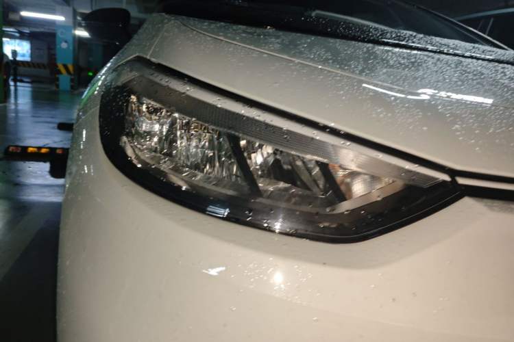 Used Volkswagen ID.3 2025 Smart Edition Outstanding Model Right Front Headlight