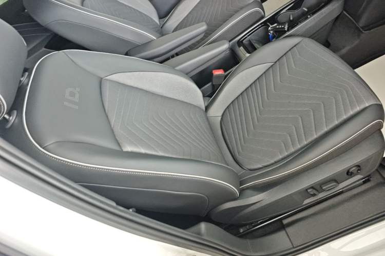 Used Volkswagen ID.3 2025 Smart Edition Outstanding Model Right Front Seat