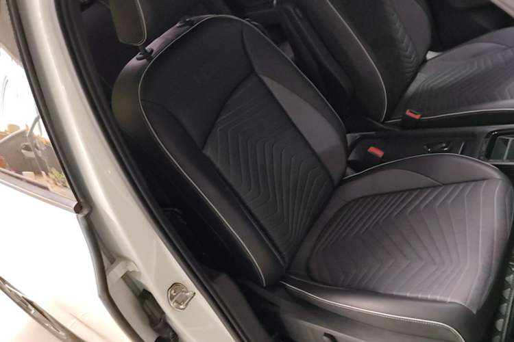 Used Volkswagen ID.3 2025 Smart Edition Outstanding Model Right Front Seat