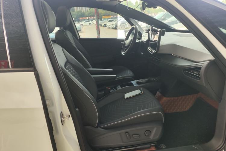 Used Volkswagen ID.3 2025 Smart Edition Outstanding Model Right Front Seat