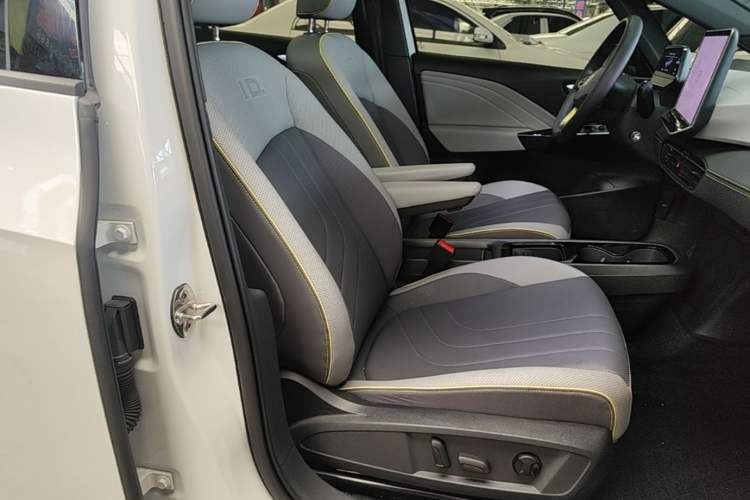Used Volkswagen ID.3 2025 Smart Edition Ultra-Intelligent Version Right Front Seat