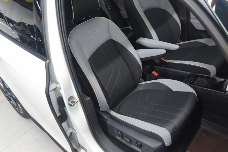 Used Volkswagen ID.3 2025 Smart Edition Ultra-Intelligent Version Right Front Seat