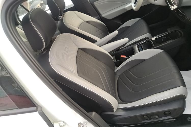 Used Volkswagen ID.3 2025 Smart Edition Ultra-Intelligent Oxygen Version Right Front Seat