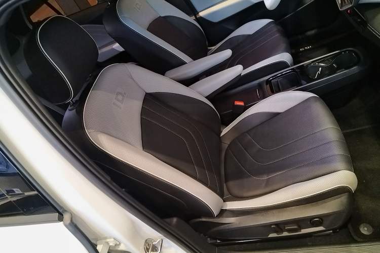 Used Volkswagen ID.3 2025 Smart Edition Ultra-Intelligent Oxygen Version Right Front Seat