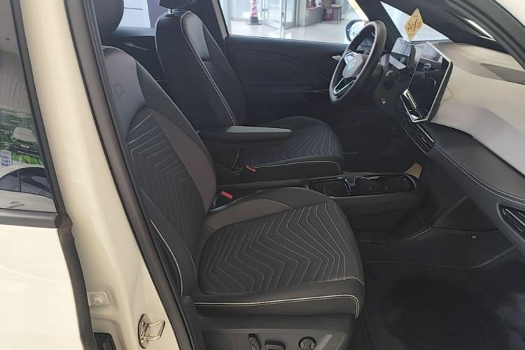 Used Volkswagen ID.3 2025 Smart Edition Outstanding Model Right Front Seat
