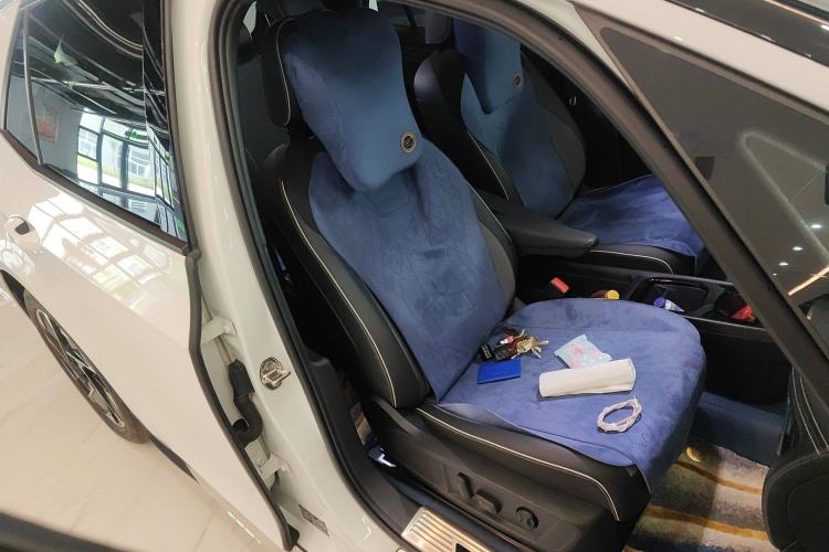 Used Volkswagen ID.3 2025 Smart Edition Outstanding Model Right Front Seat